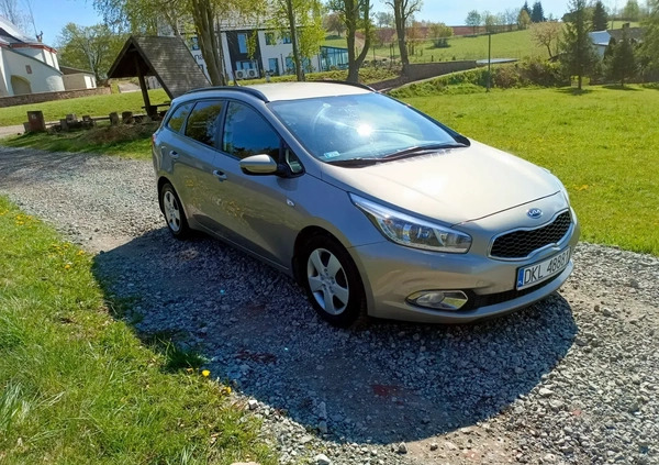 Kia Ceed cena 23900 przebieg: 239900, rok produkcji 2013 z Dolsk małe 121